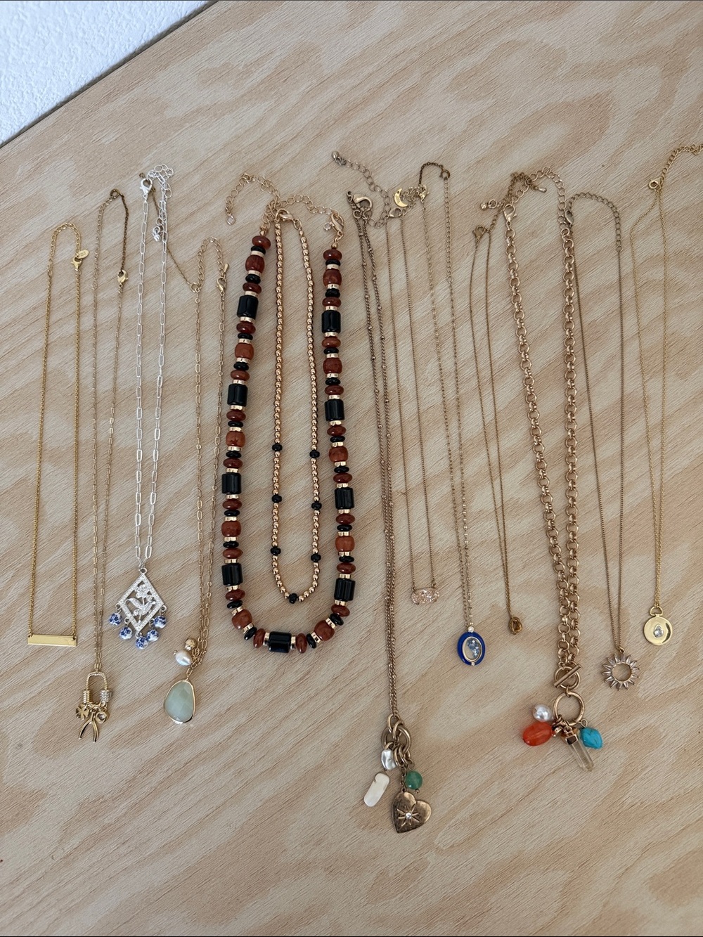 Lot of 13 Necklaces
